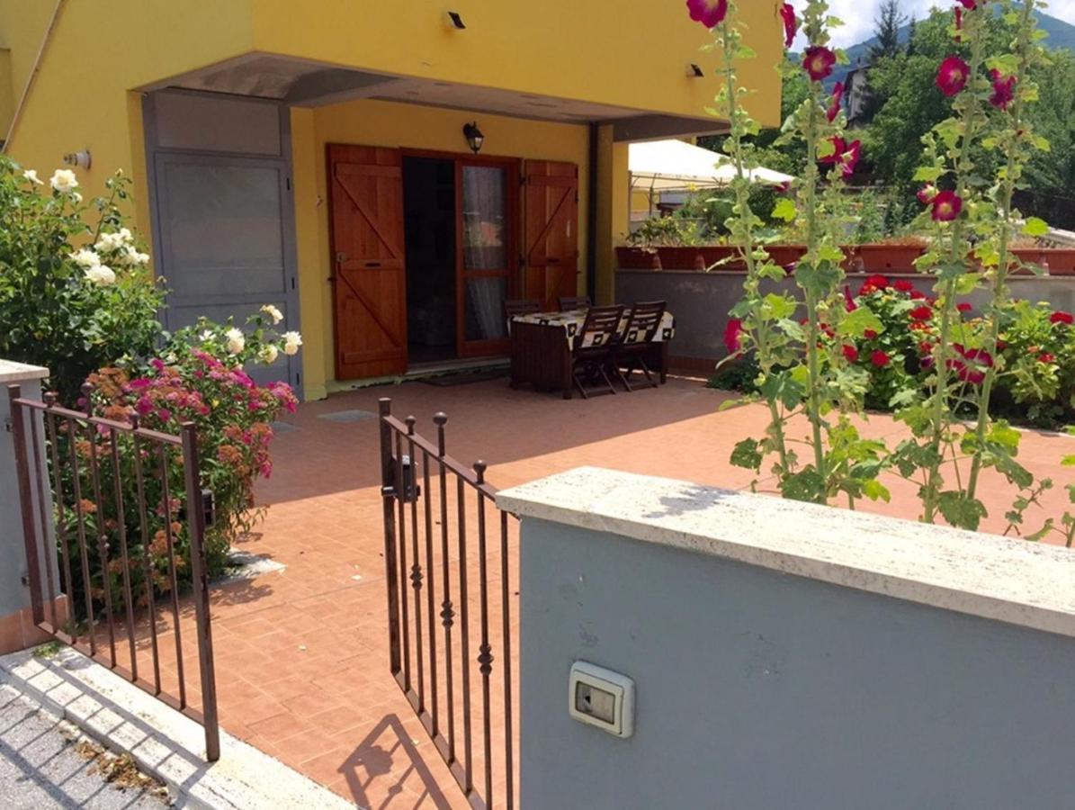 4Flats In Orto Di Venanzio Apartment Barrea Luaran gambar