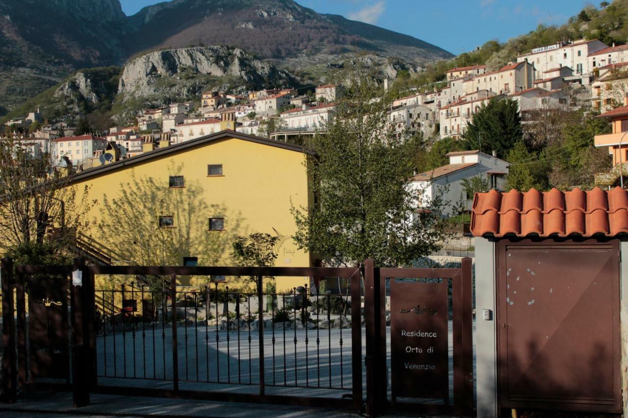 4Flats In Orto Di Venanzio Apartment Barrea Luaran gambar